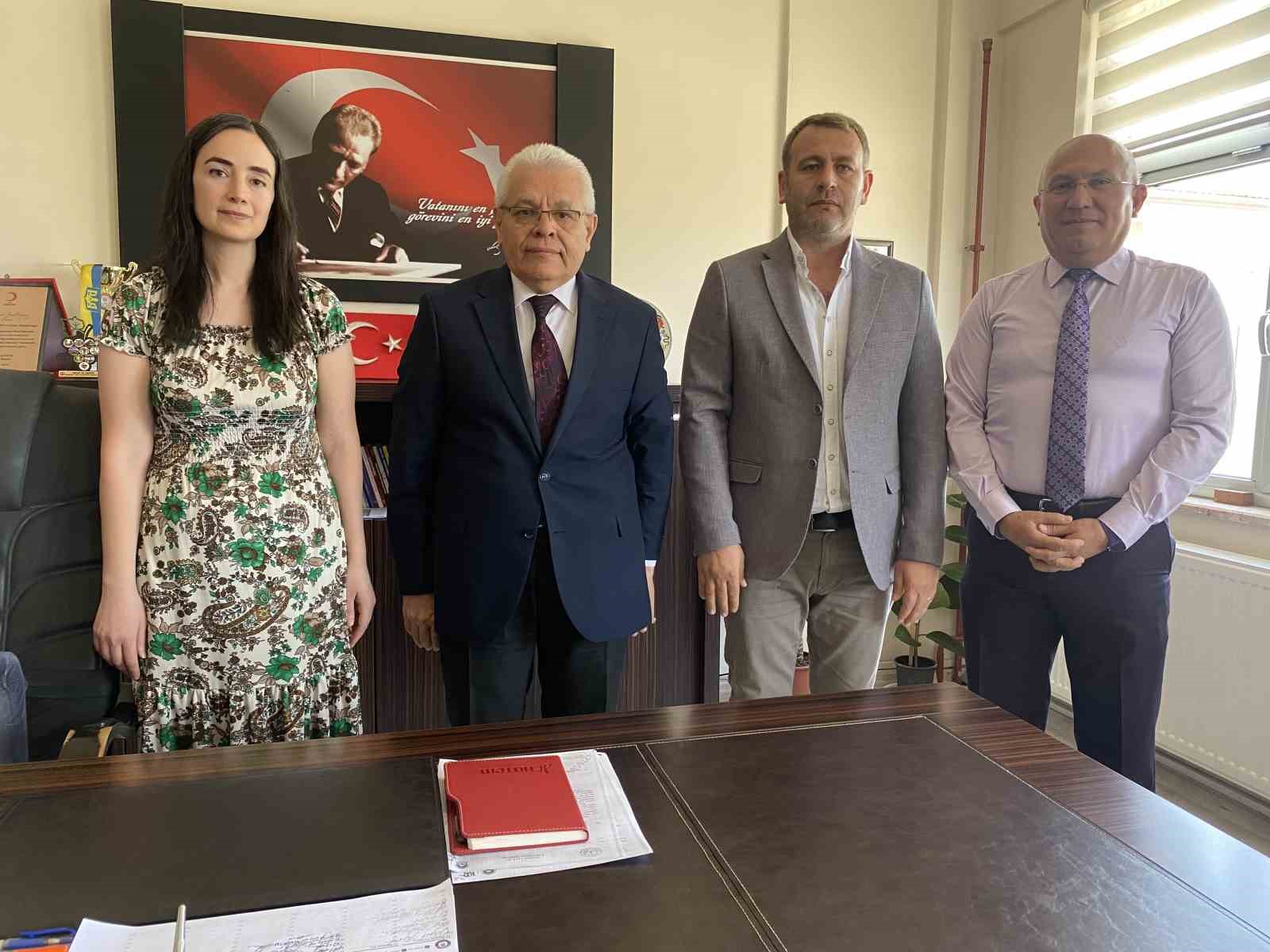 Alaşehirli &ouml;ğretmenin projesine T&Uuml;BİTAK desteği
