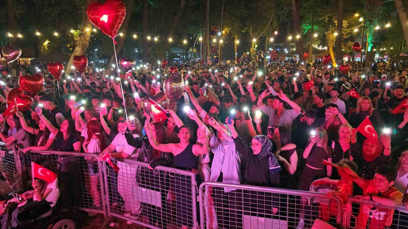 Devrek’te Gençlik Festivali renkli görüntülere sahne oldu
