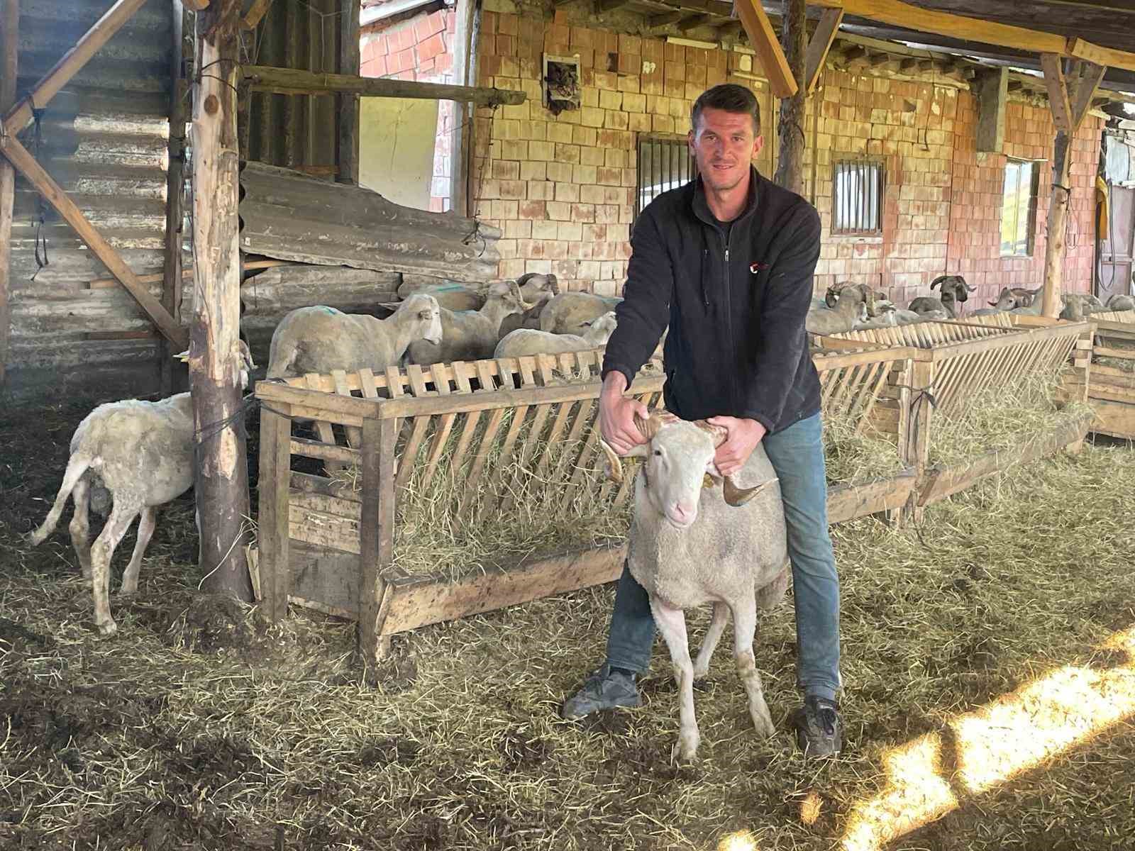 Kurbanlıkları satıp kazancıyla Temmuz ayında evlenecek
