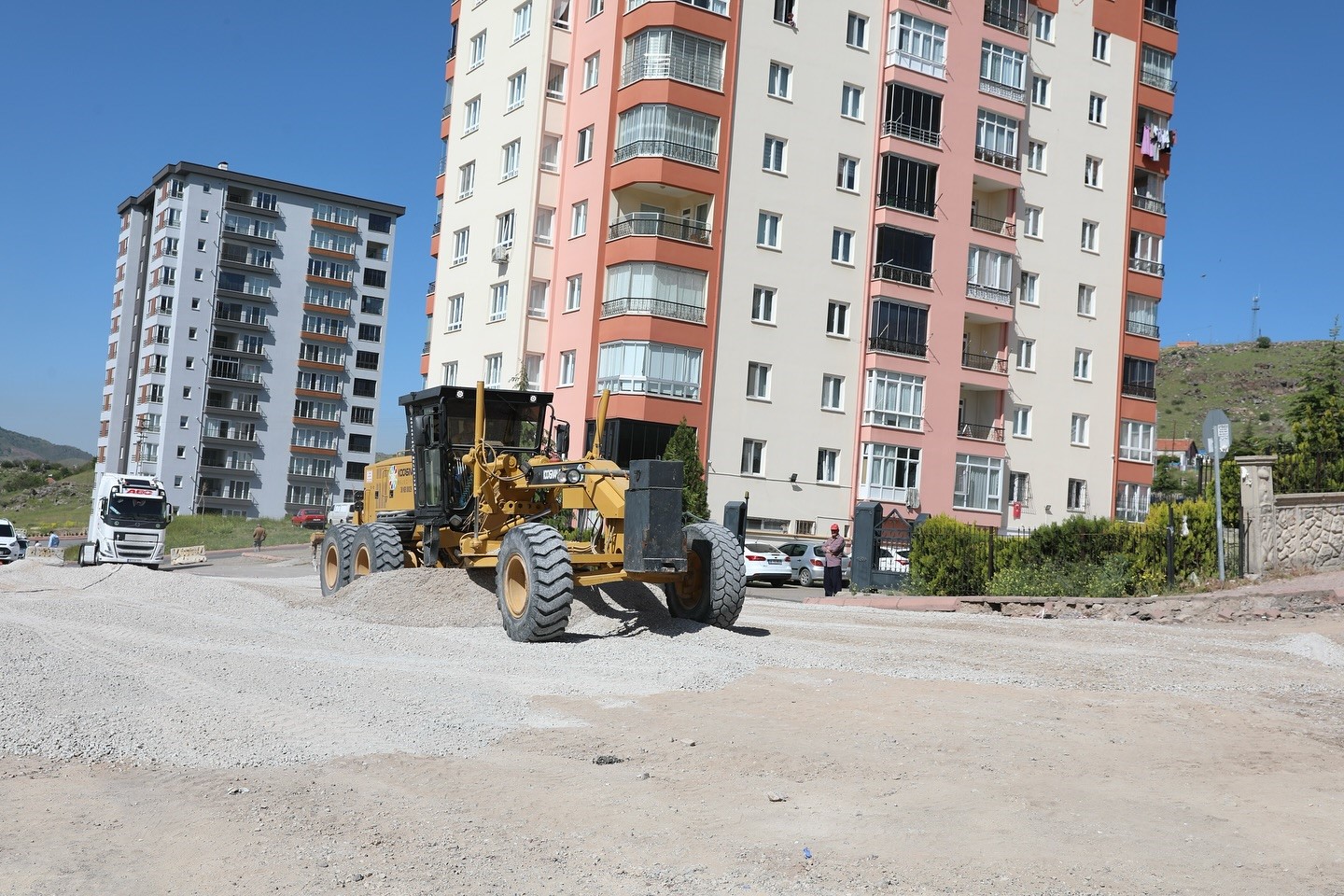 Başkan &Ccedil;olakbayrakdar: "Huzurlu bir bayram i&ccedil;in kadim mahallemizdeki &ccedil;alışmaları en kısa s&uuml;rede bitireceğiz"
