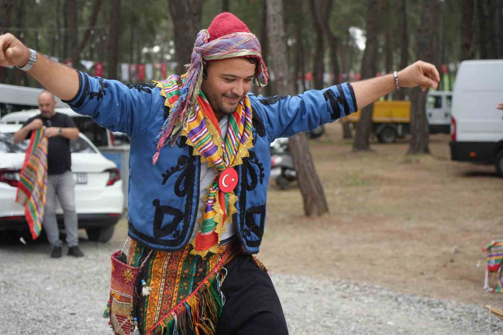 Y&ouml;r&uuml;k T&uuml;rkmen k&uuml;lt&uuml;r&uuml; Antalya&rsquo;da yeniden hayat buluyor
