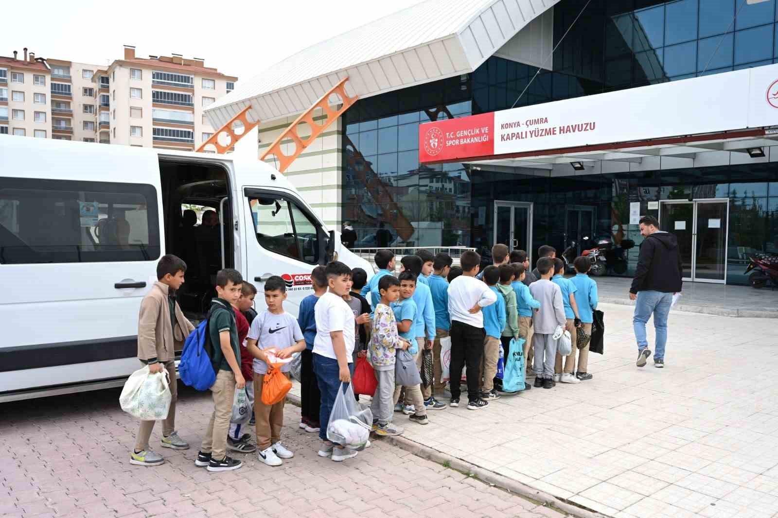 Başkan Altay: "6 il&ccedil;ede 11 bin 500 &uuml;&ccedil;&uuml;nc&uuml; sınıf &ouml;ğrencisine y&uuml;zme &ouml;ğretiyoruz"
