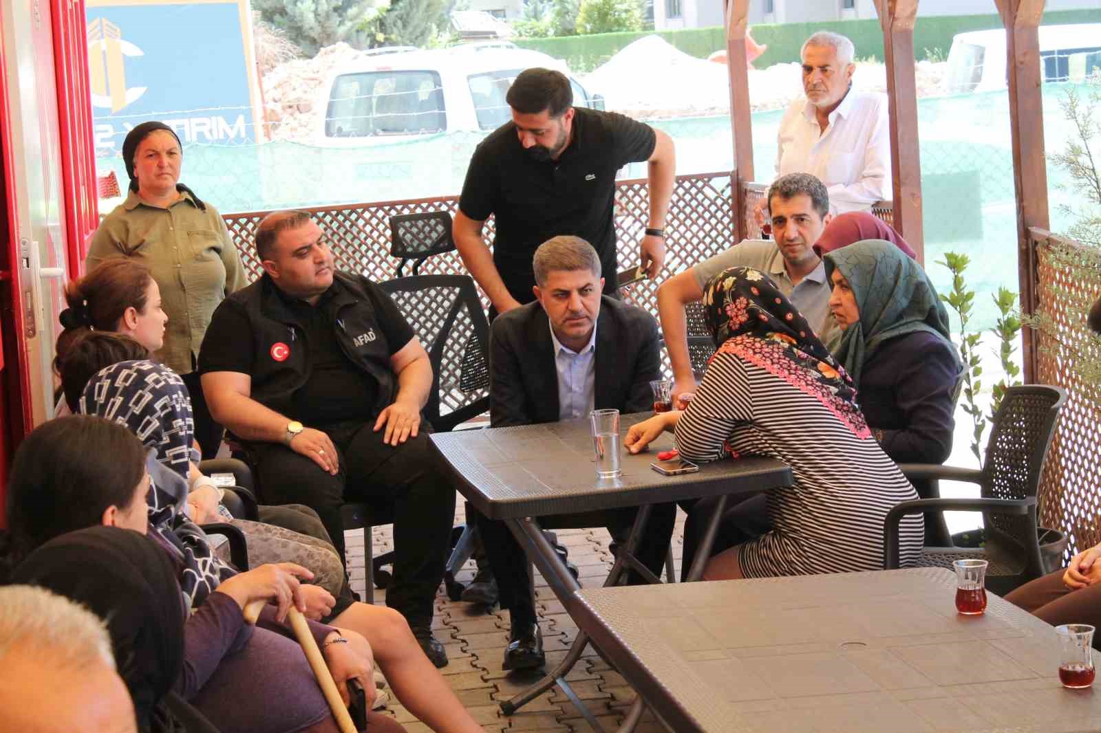 Milletvekili Şan, konteyner kentte vatandaşları dinledi