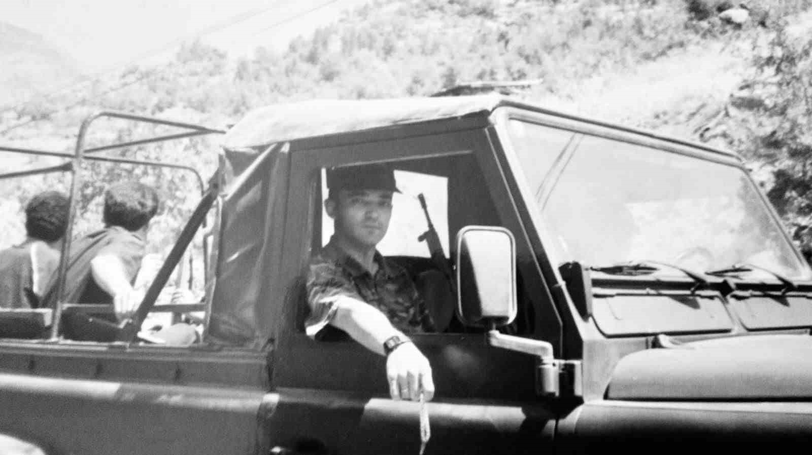 Vücudunda binin üzerinde şarapnel parçasıyla vatana hizmete devam ediyor