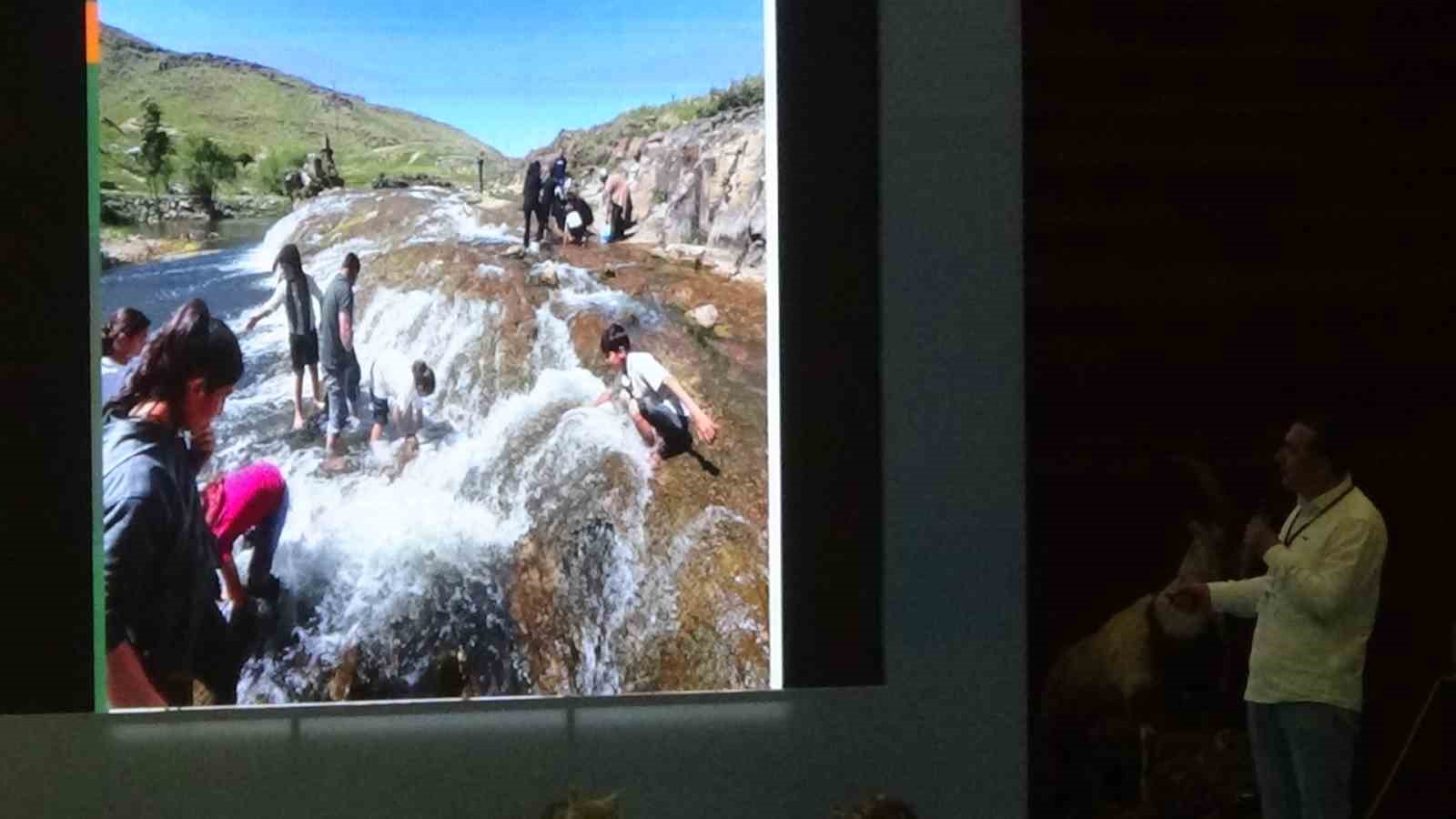 Van G&ouml;l&uuml;&rsquo;n&uuml;n oluşumu ve inci kefalinin m&uuml;cadelesi
