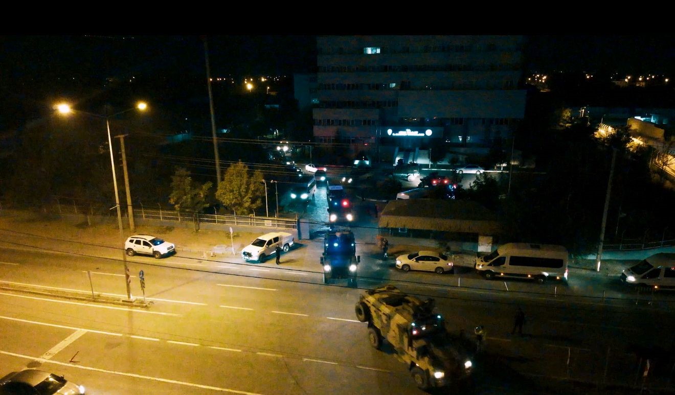 Iğdır&rsquo;da r&uuml;şvet, fuhuş, uyuşturucu ve insan ticareti operasyonu: 19 g&ouml;zaltı
