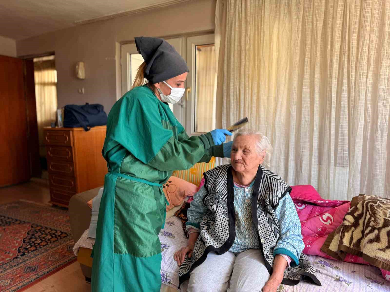 Karabük Belediyesi’nden insani sorumlulukla şefkatli hizmet anlayışı