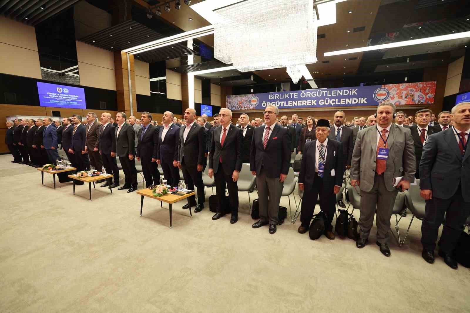 Eğitim Bir-Sen Genel Başkanı Yal&ccedil;ın: "Y&uuml;ksek&ouml;ğretimin T&uuml;rkiye Y&uuml;zyılı&rsquo;na yakışır şekilde yapılandırılması i&ccedil;in mevzuatta bazı yenilikler gerekiyor"
