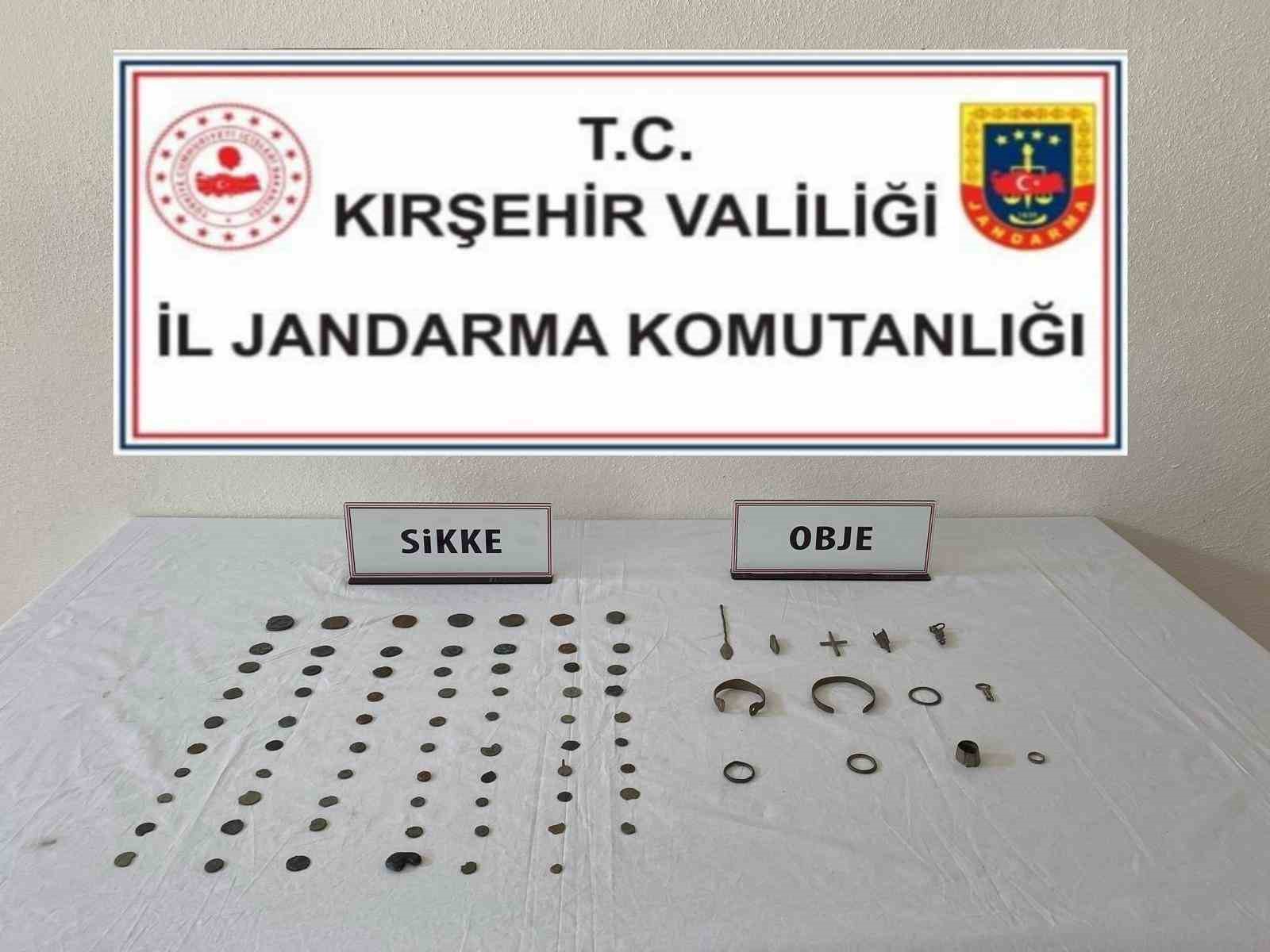 Kırşehir’de tarihi eser operasyonu: 69 sikke ve 13 obje ele geçirildi