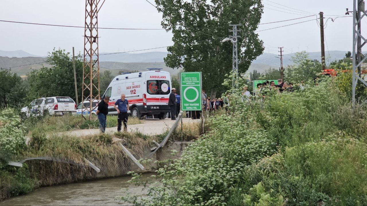 Amasya’da sulama kanalına düştüğü ihbar edilen çocuk için ekipler seferber oldu