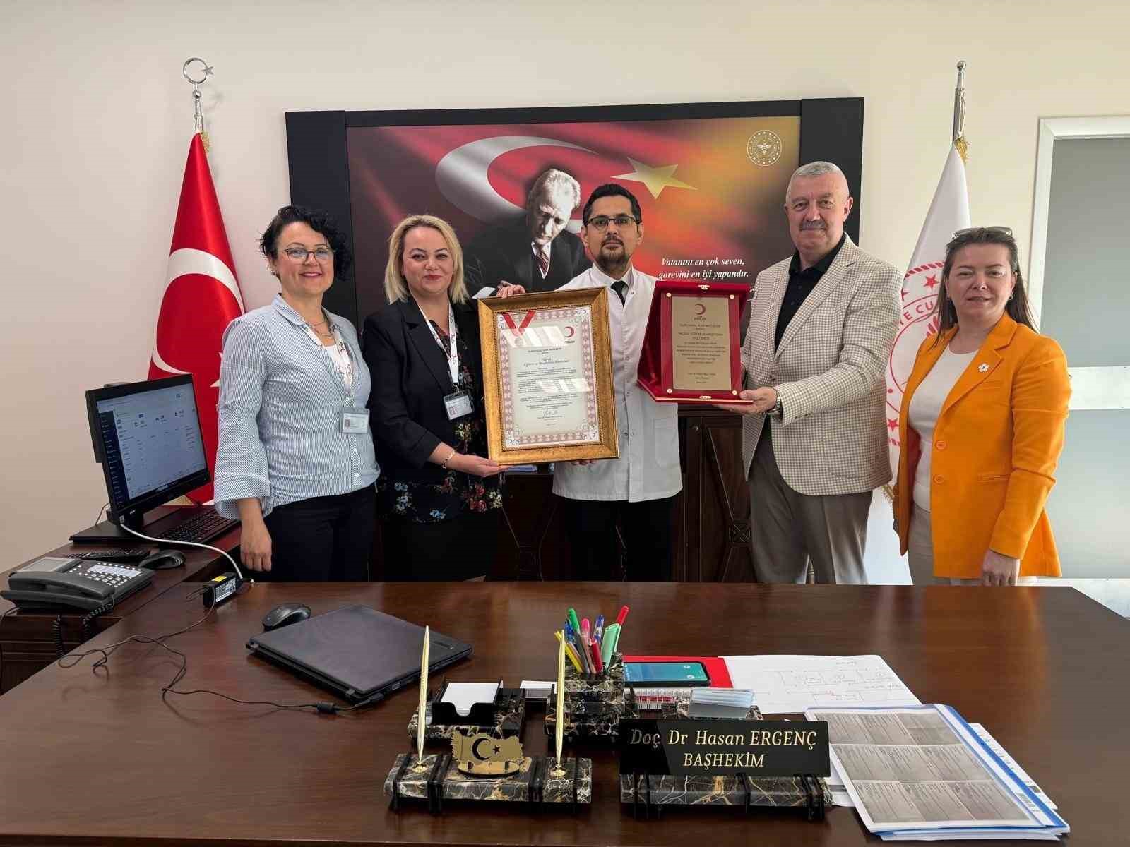 Kızılay’dan Yalova Eğitim ve Araştırma’ya bronz madalya