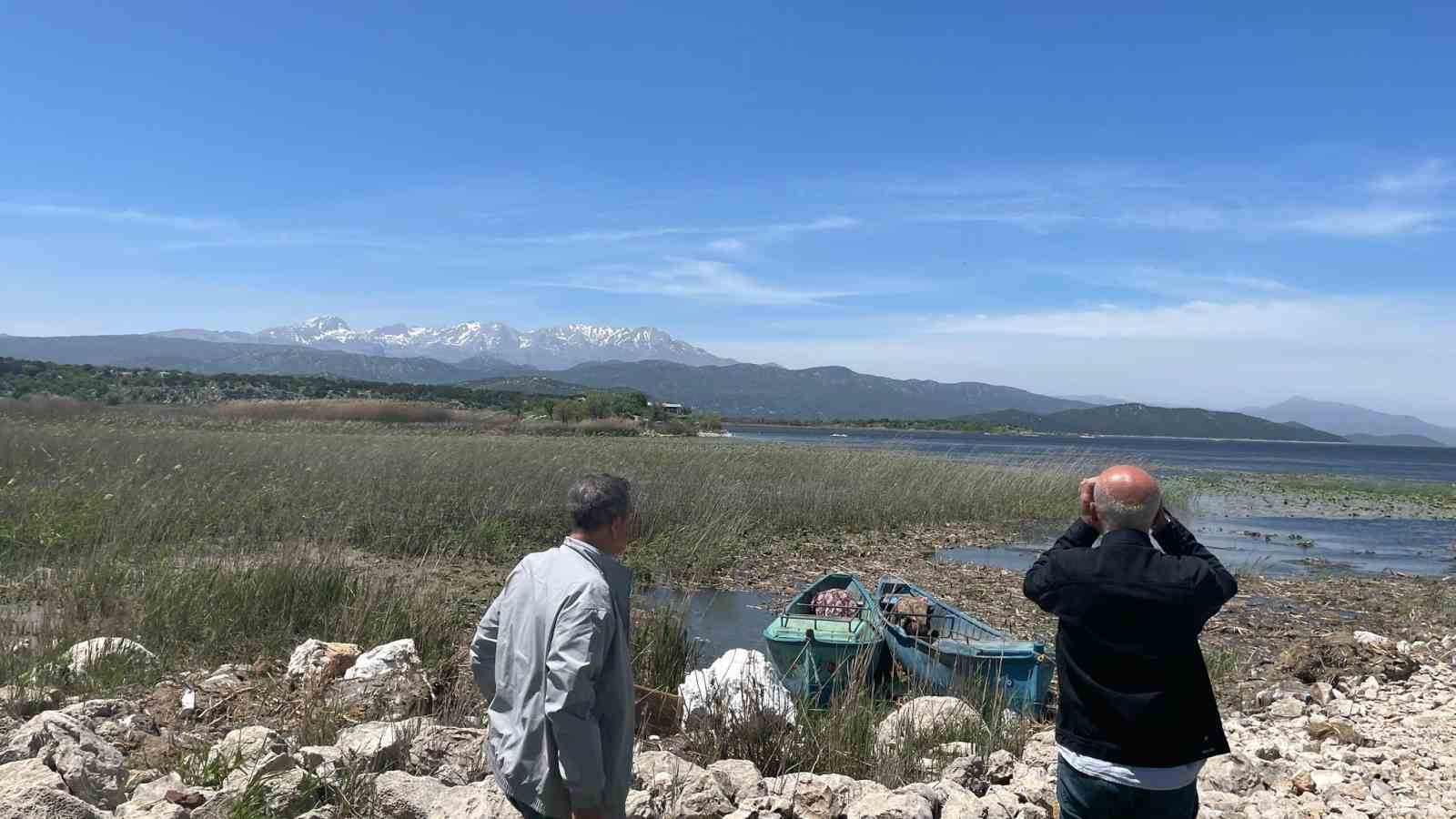 Beyşehir&rsquo;de avlanma yasağına rağmen g&ouml;l sularına serilen metrelerce ağ ele ge&ccedil;irildi
