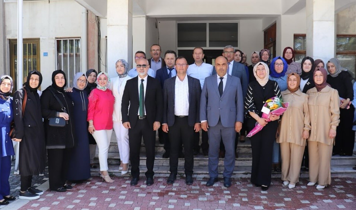 Tepecik ve Kuruçay’da el emeği göz nuru eserler sergilendi
