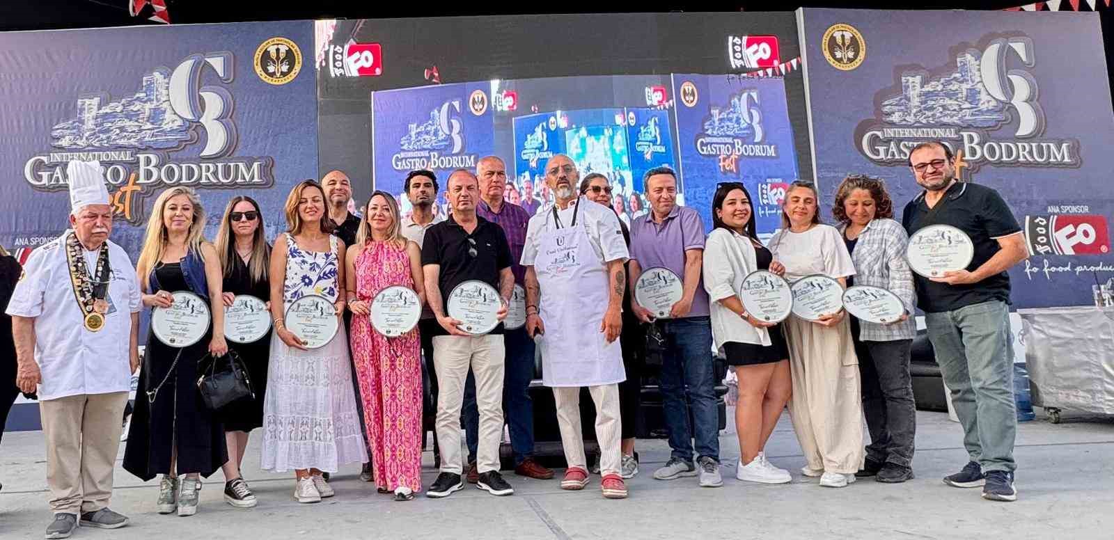 Nene Hatun &ouml;ğrencilerinden yemek yarışmasında 13 madalya
