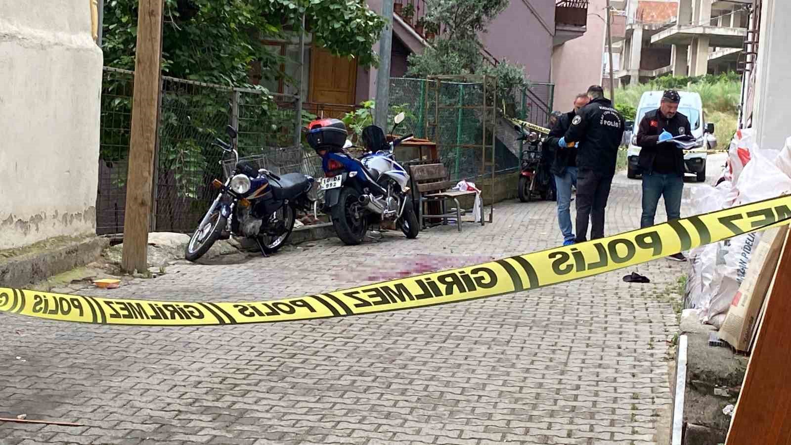 Yer kavgasında abi kardeş arasında kan aktı