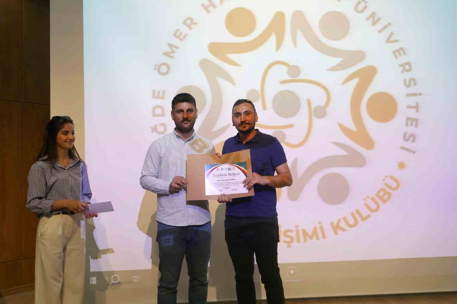Anaokulu öğrencileri doktora tezlerini oyladı
