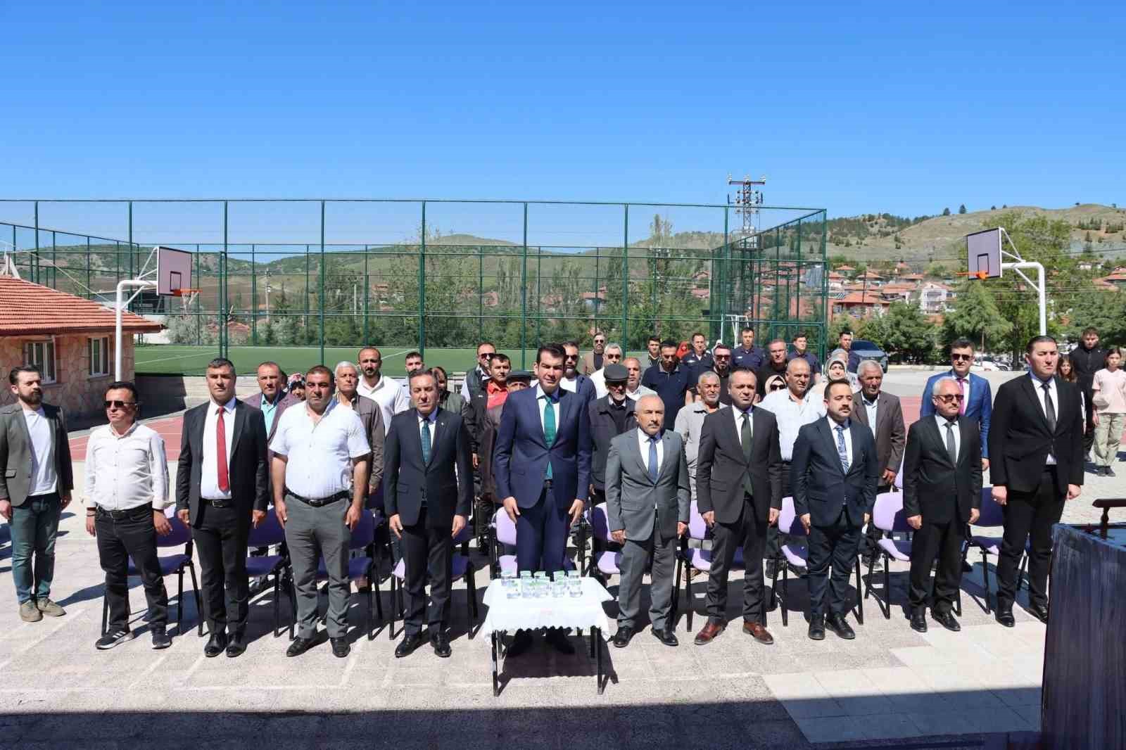 &Ccedil;orum&rsquo;da &ouml;ğrencilerden k&ouml;y okulunda bilim fuarı
