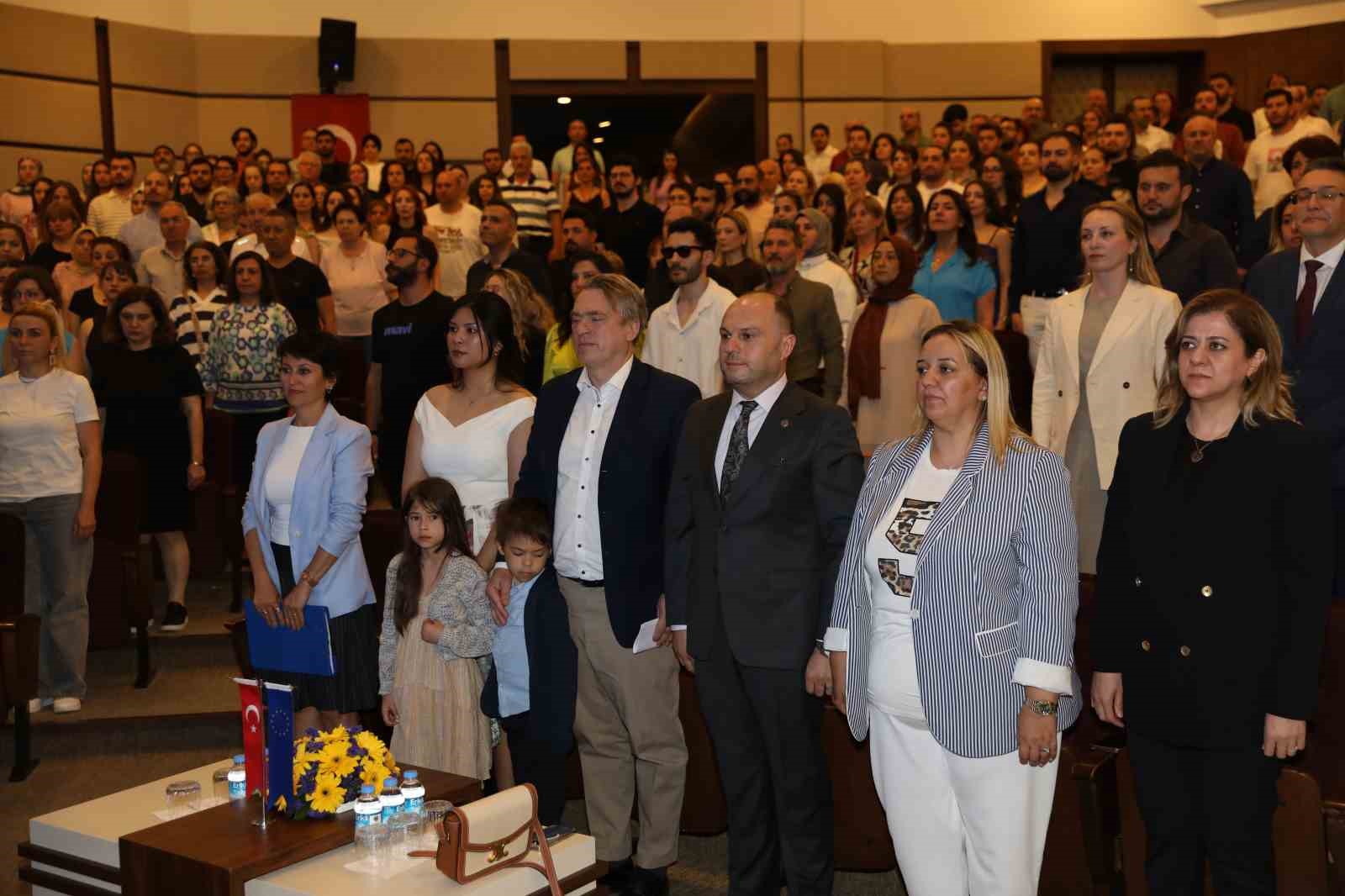 Gaziantep AB Bilgi Merkezi Avrupa G&uuml;n&uuml;&rsquo;n&uuml; caz konseriyle kutladı
