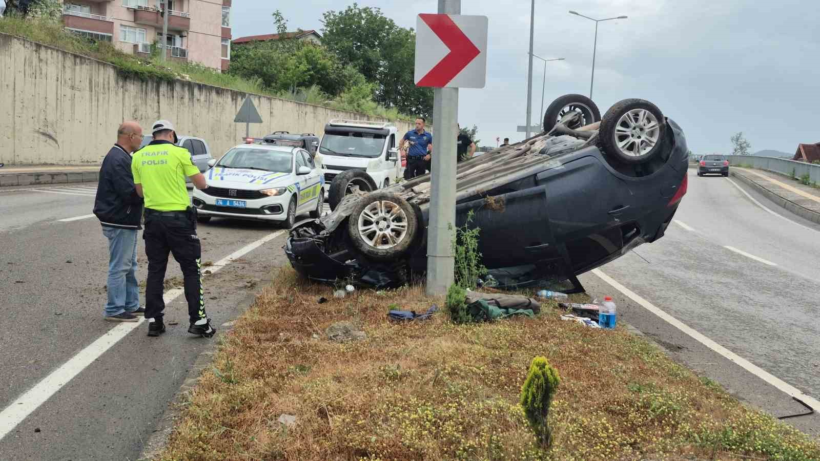 Bartın&rsquo;da otomobil takla attı: 1 yaralı
