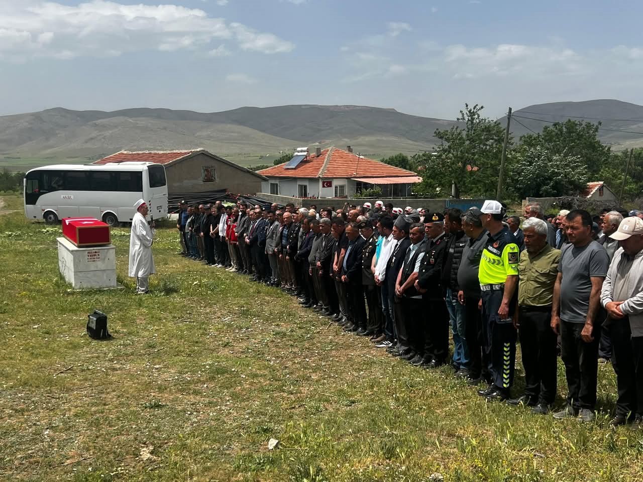 Afyonkarahisar’da vefat eden Kıbrıs Gazisi toprağa verildi