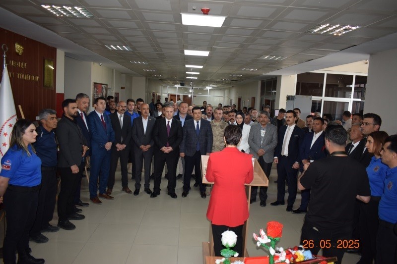 Patnos’ta hükümlü ve tutukluların  el emeği ürünleri sergilendi