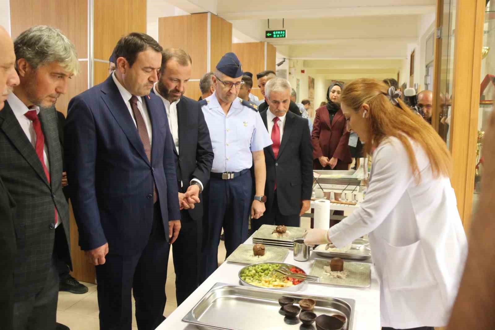 Kütahya’da Hayat Boyu Öğrenme Haftası coşkusu başladı