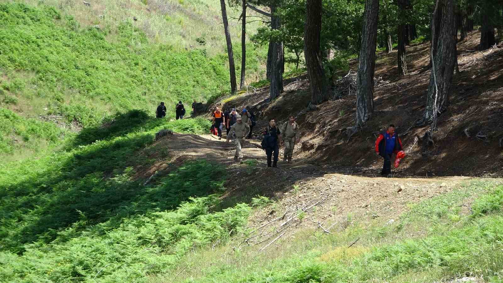 Doğa yürüyüşünde kaybolan müdür yardımcısının cansız bedenine ulaşıldı