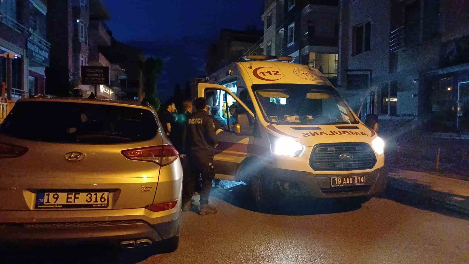 &Ccedil;orum&rsquo;da bı&ccedil;aklı kavga: 1 kişi yaralandı
