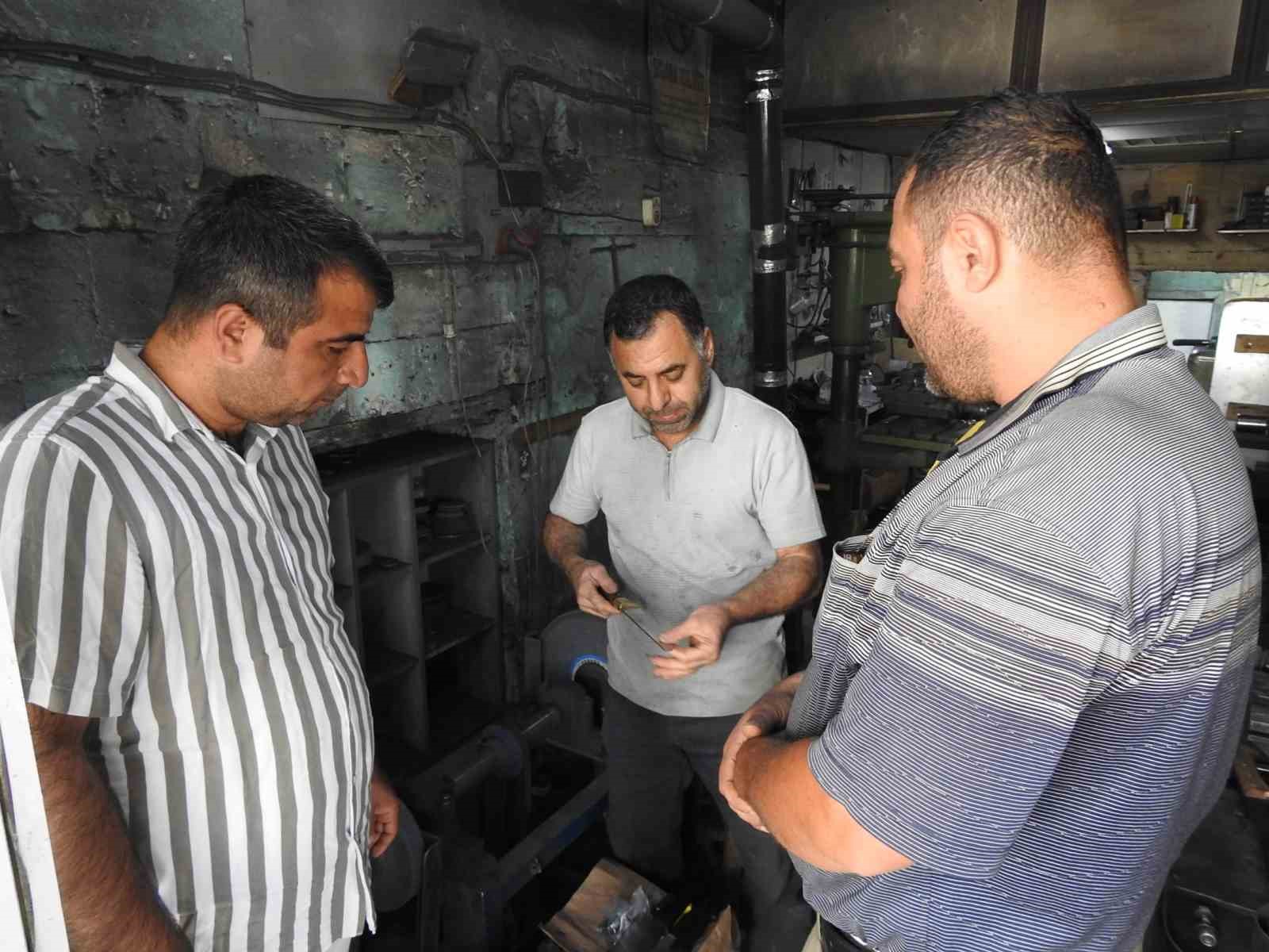 Gaziantep’te bıçak ustalarının bayram mesaisi başladı