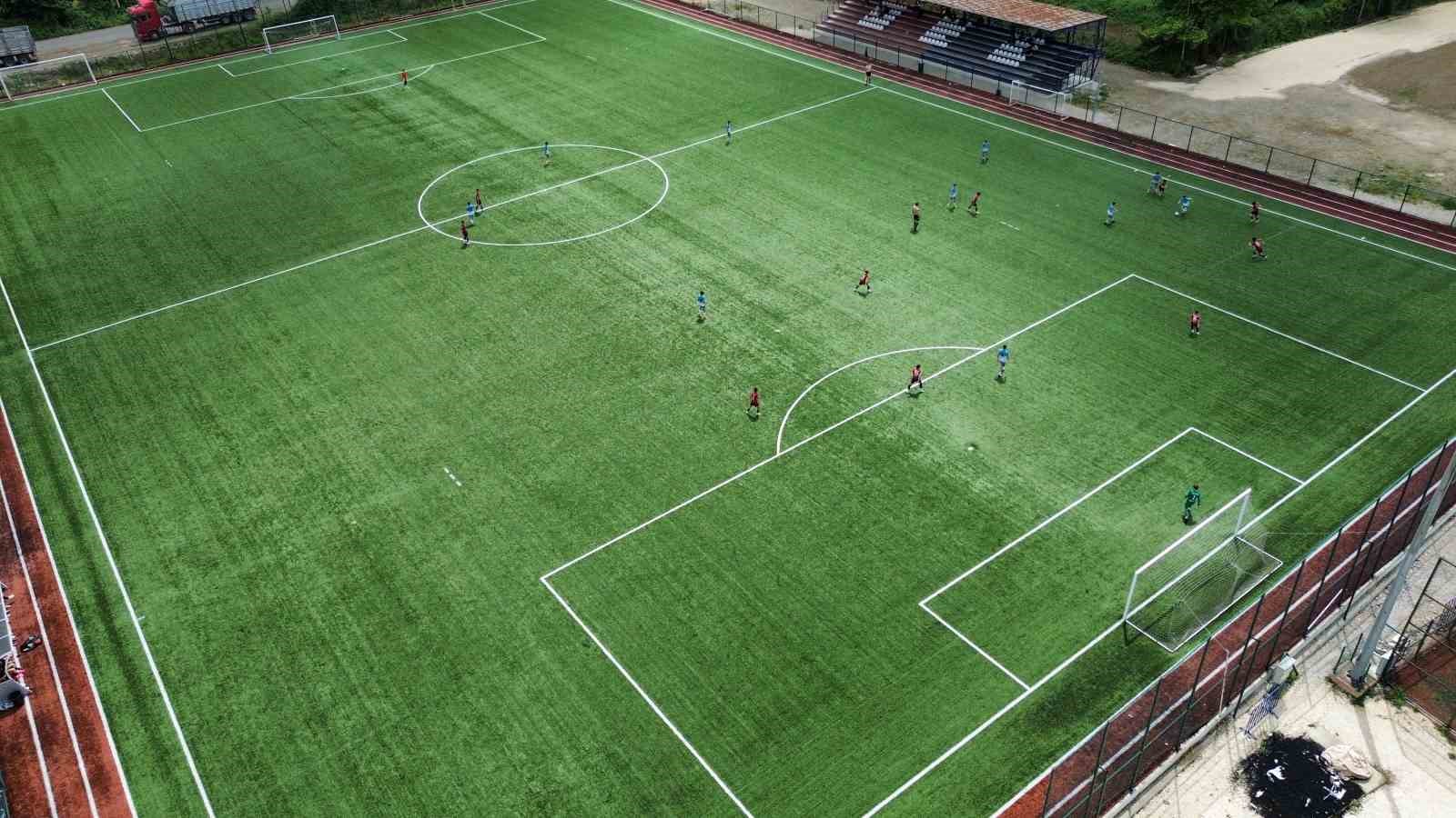 Yıldızlar Futbol Türkiye Şampiyonası Düzce’de başladı