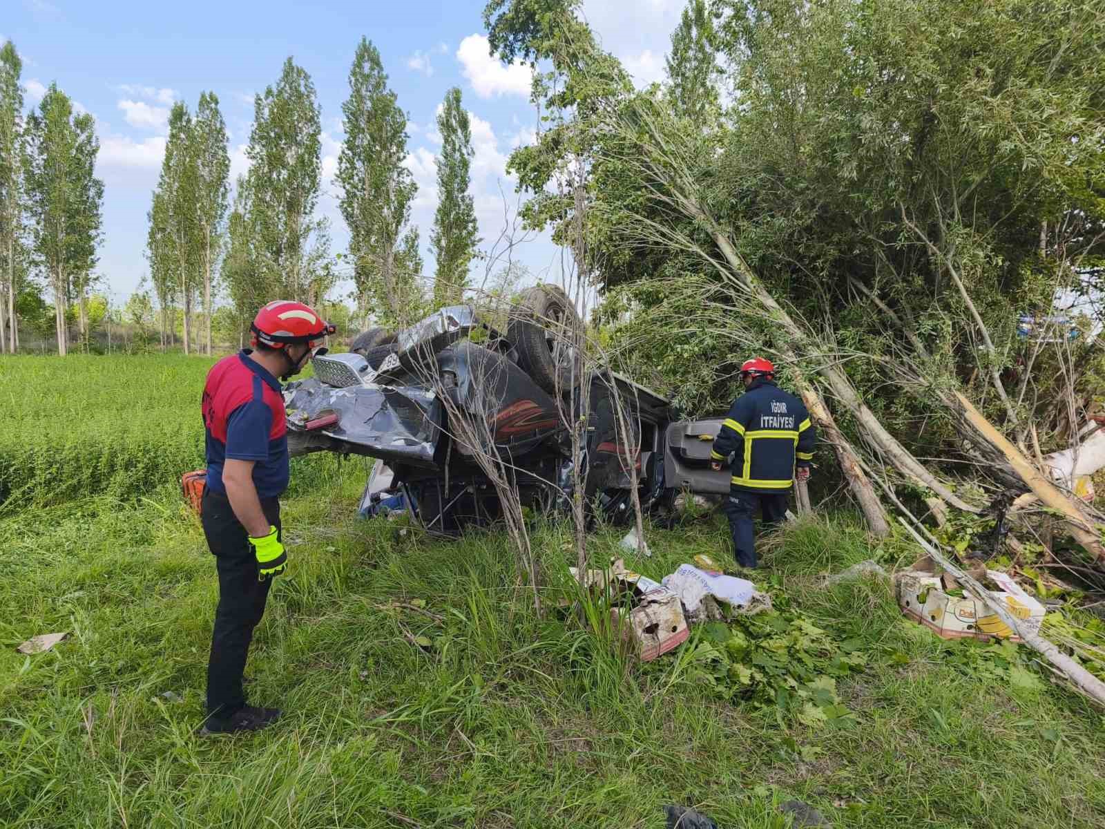 Iğdır’da trafik kazası: Azerbaycan plakalı araç takla attı, 1’i ölü 4 yaralı İhlas Haber Ajansı