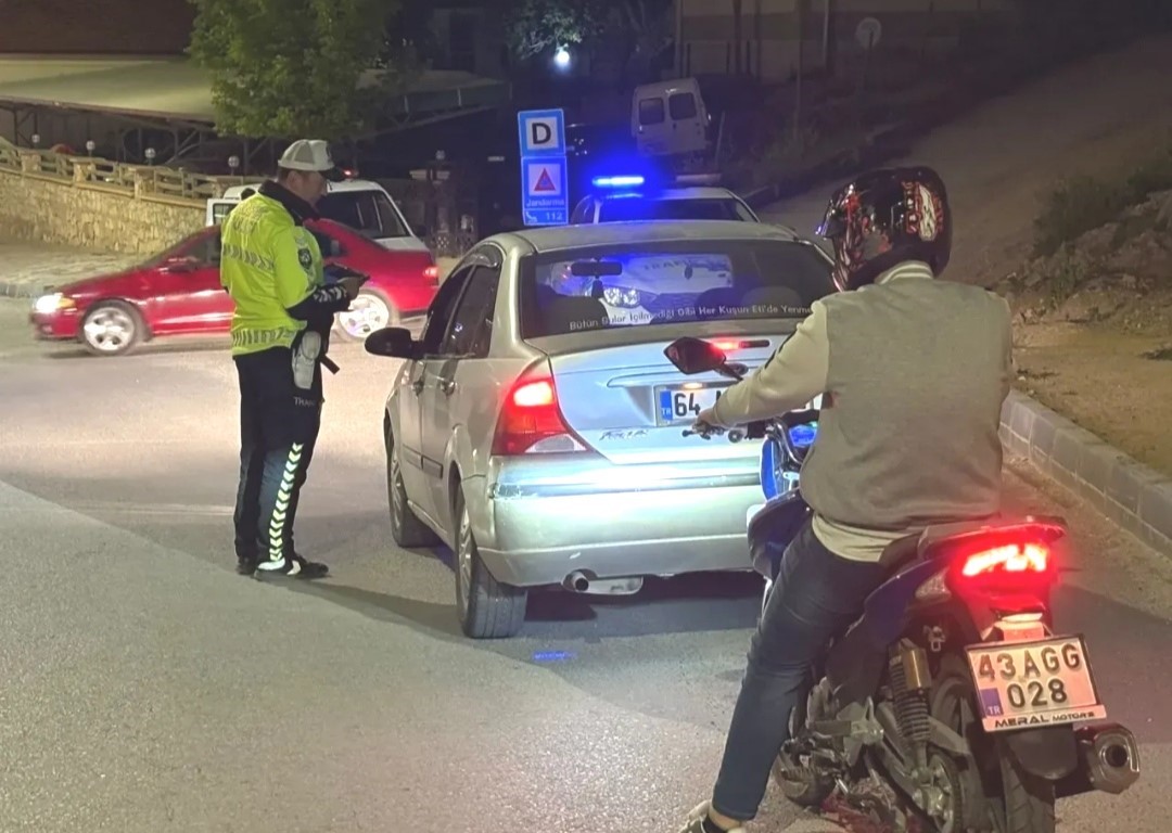 Emet polisinden trafik denetimleri
