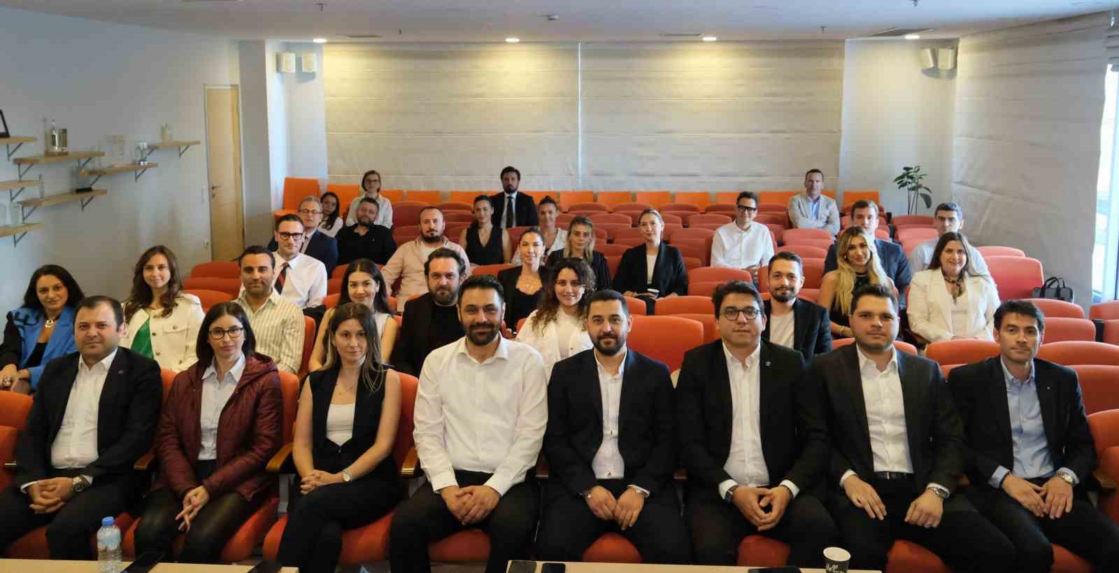EGİAD üyelerine, küresel belirsizlik ortamında yol alma semineri
