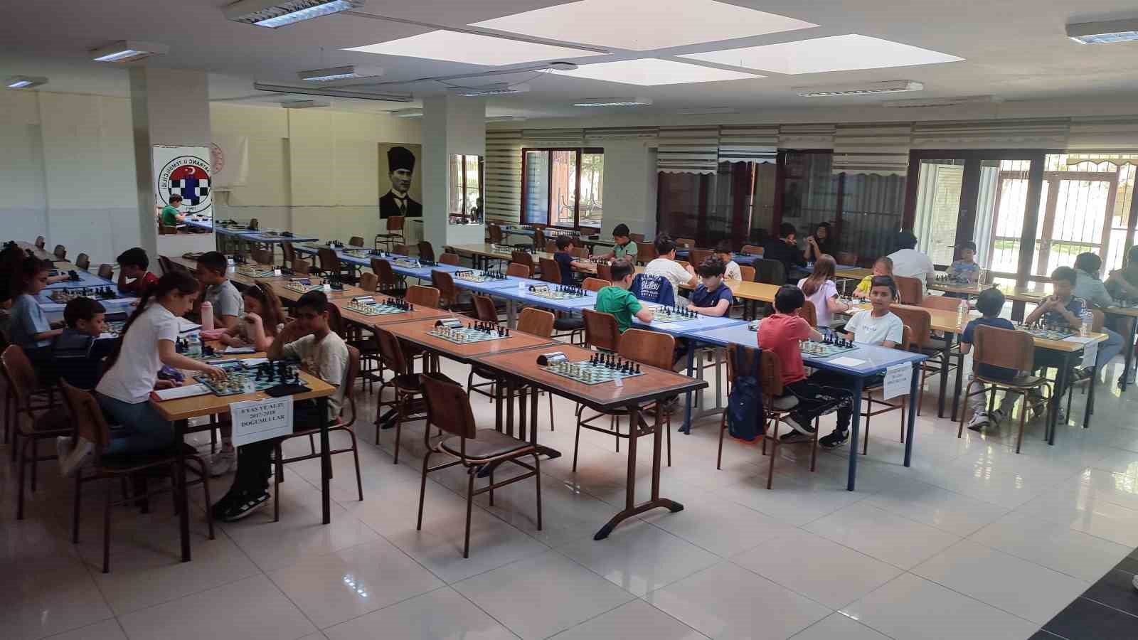 Niğde’de 19 Mayıs Satranç Turnuvası Tamamlandı