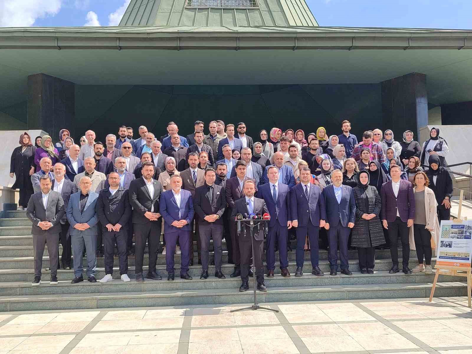 AK Parti’den Adnan Menderes Anıt Mezarı önünde 27 Mayıs açıklaması