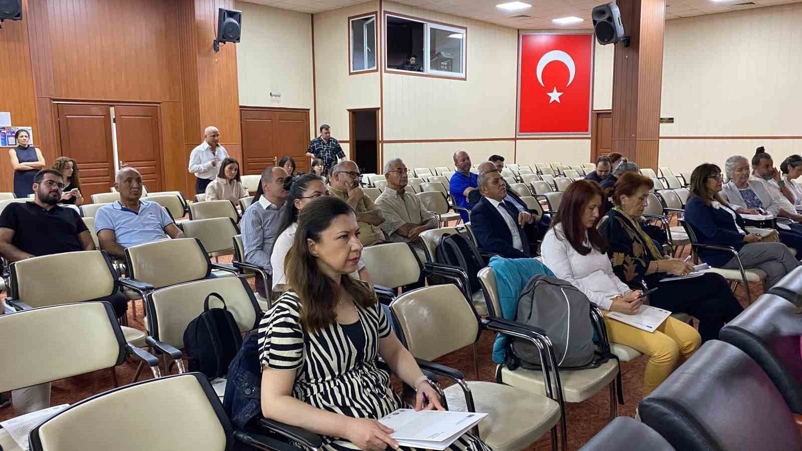 Aydın&rsquo;da &rsquo;İklim Diren&ccedil;li Doğa Dostu Zeytincilik Eğitimi&rsquo; verildi
