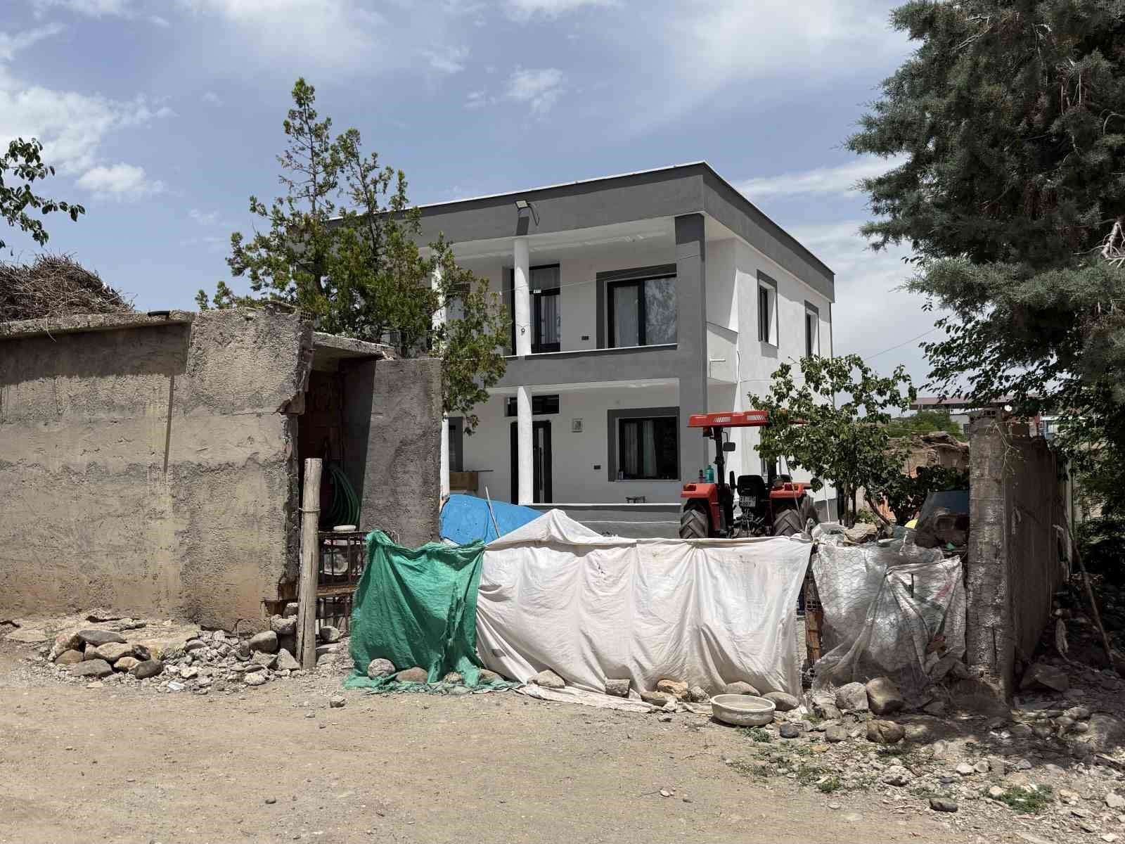Diyarbakır’da firari buzağı 9 ay sonra sahibine teslim edildi
