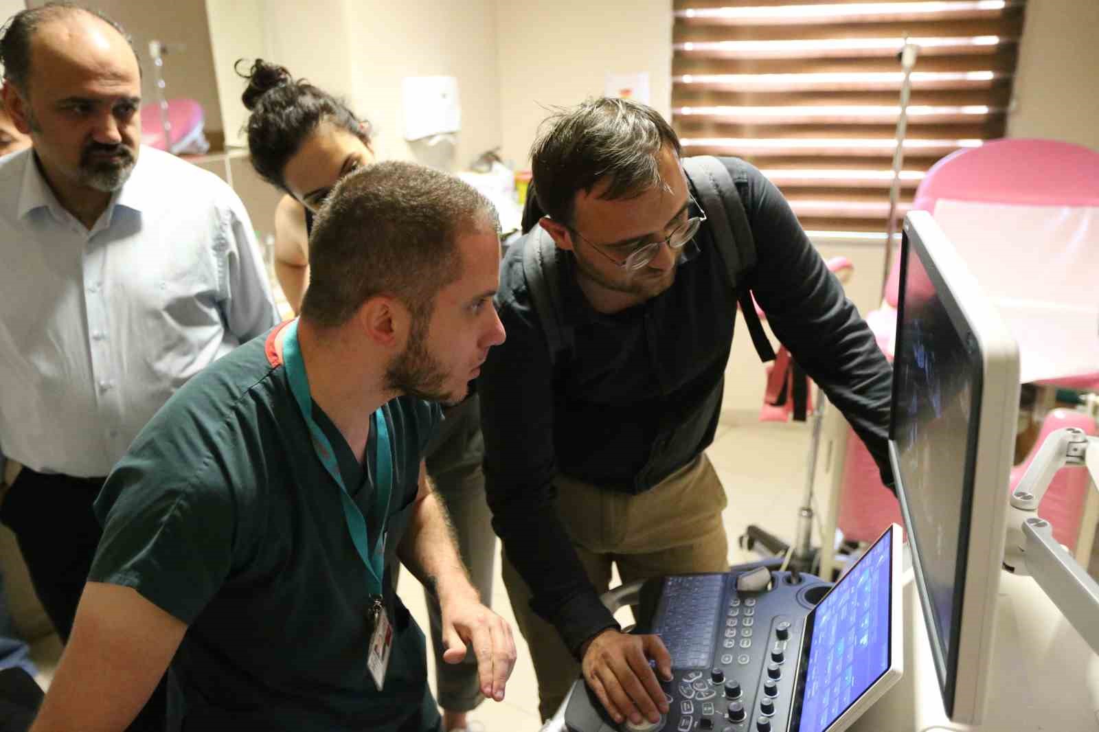 Kars&rsquo;ta anne ve babalar bebeklerinin g&uuml;l&uuml;ş&uuml;n&uuml; doğmadan g&ouml;rebilecek
