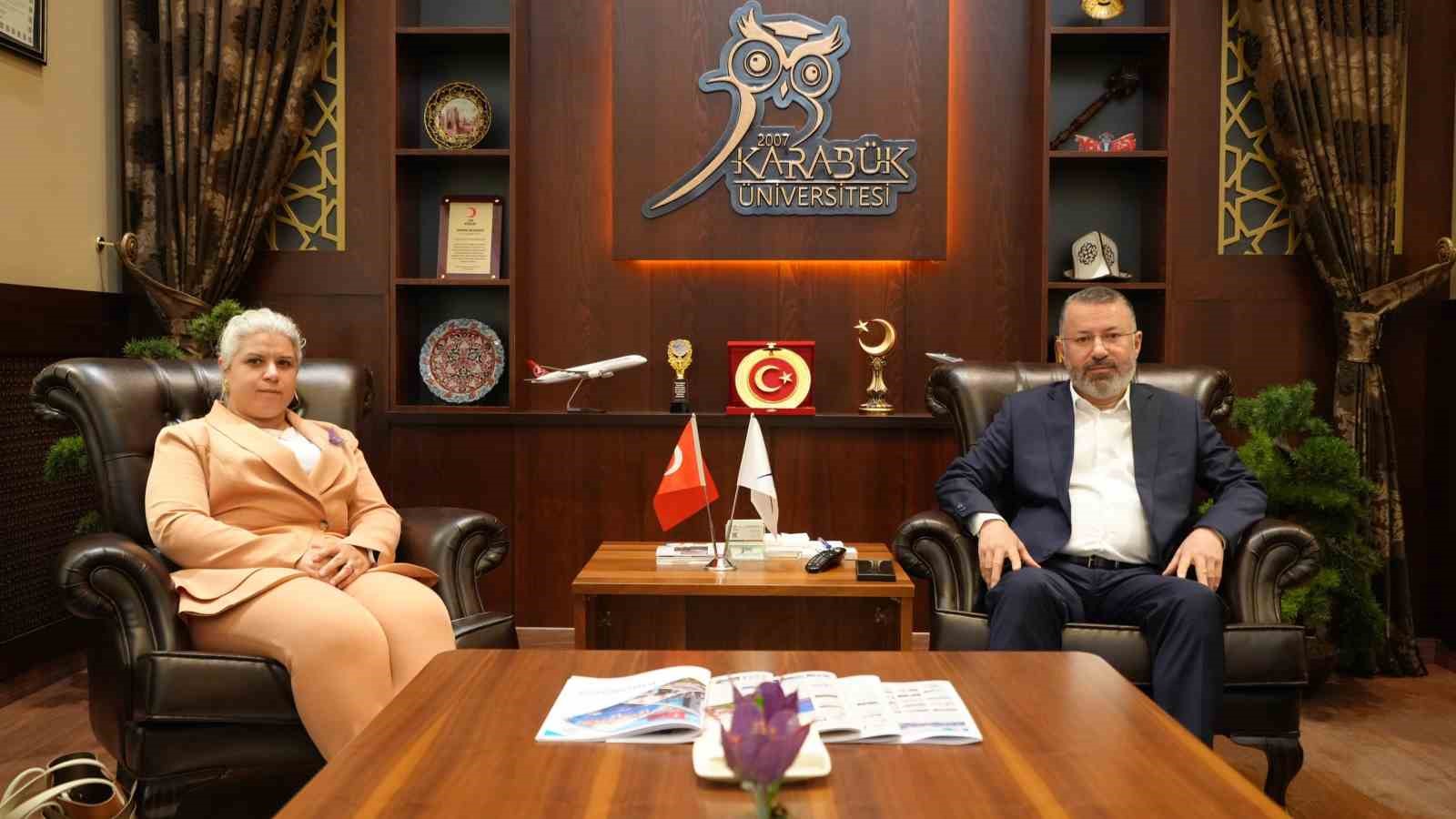 Rektör Kırışık Karabük Ticaret İl Müdürü Gamze Aydın ile bir araya geldi