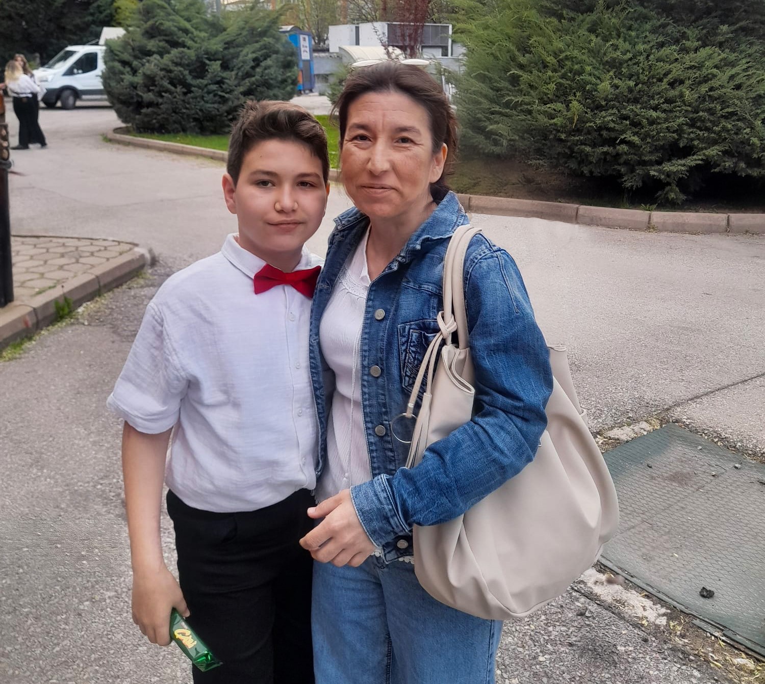 Tepebaşı Belediyesi İki Elin Sesi Var Çocuk Korosu, minik Efe’nin iyileşmesinde umut oldu