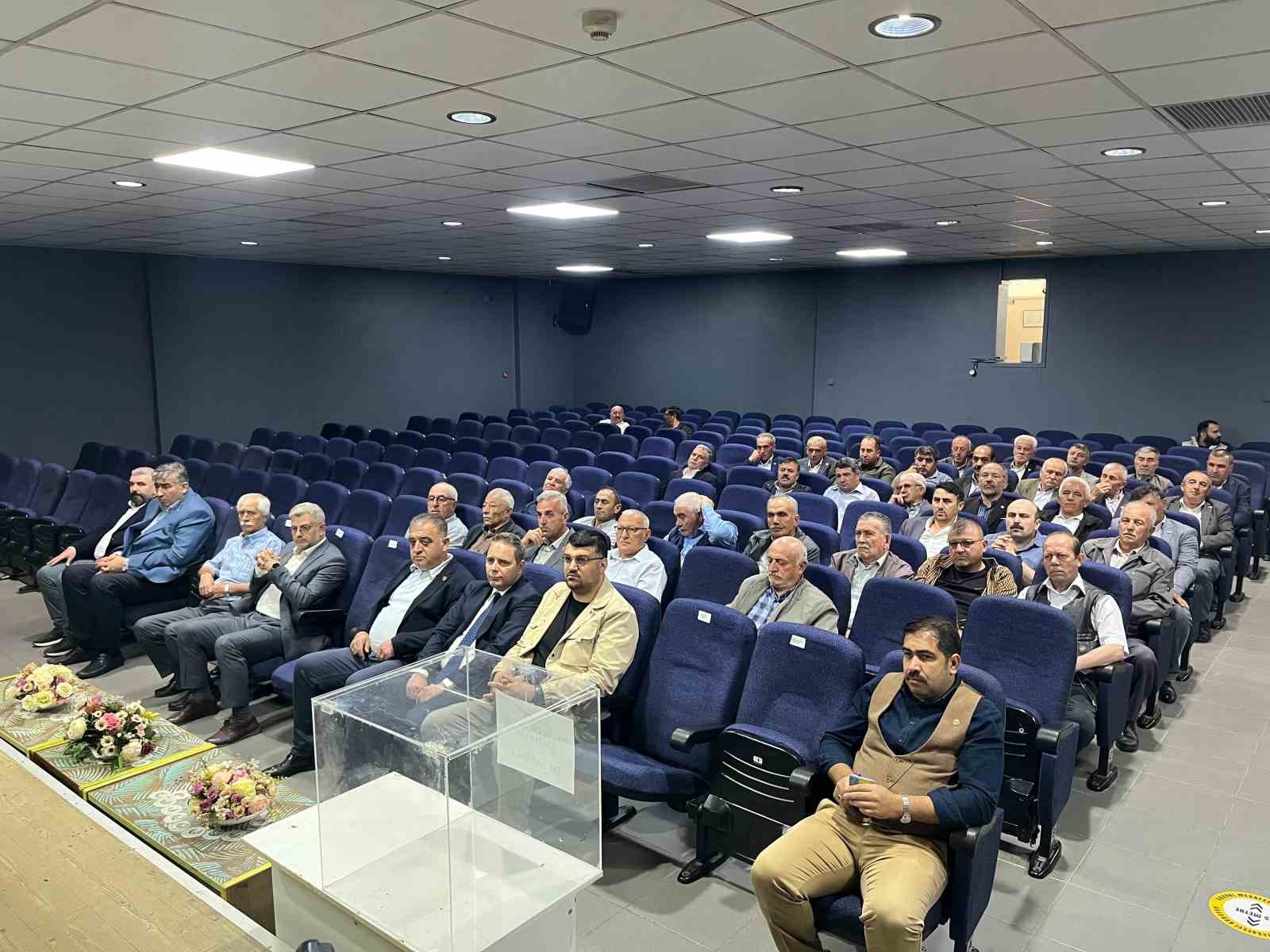 Boz&uuml;y&uuml;k&rsquo;te K&ouml;ylere Hizmet G&ouml;t&uuml;rme Birliği &uuml;ye se&ccedil;imleri yapıldı
