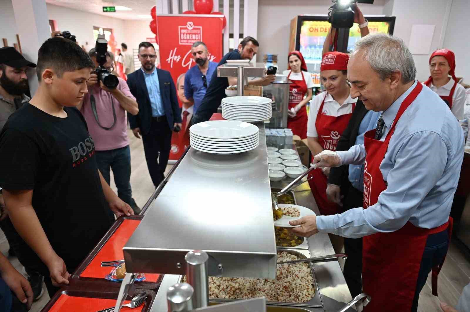 Kepez’de Öğrenci Kent Lokantası hizmete girdi