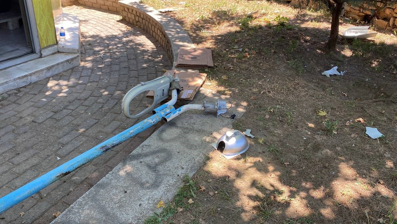 Aydın&rsquo;da parkta oturan şahıslar &ouml;l&uuml;mden d&ouml;nd&uuml;: 2 yaralı
