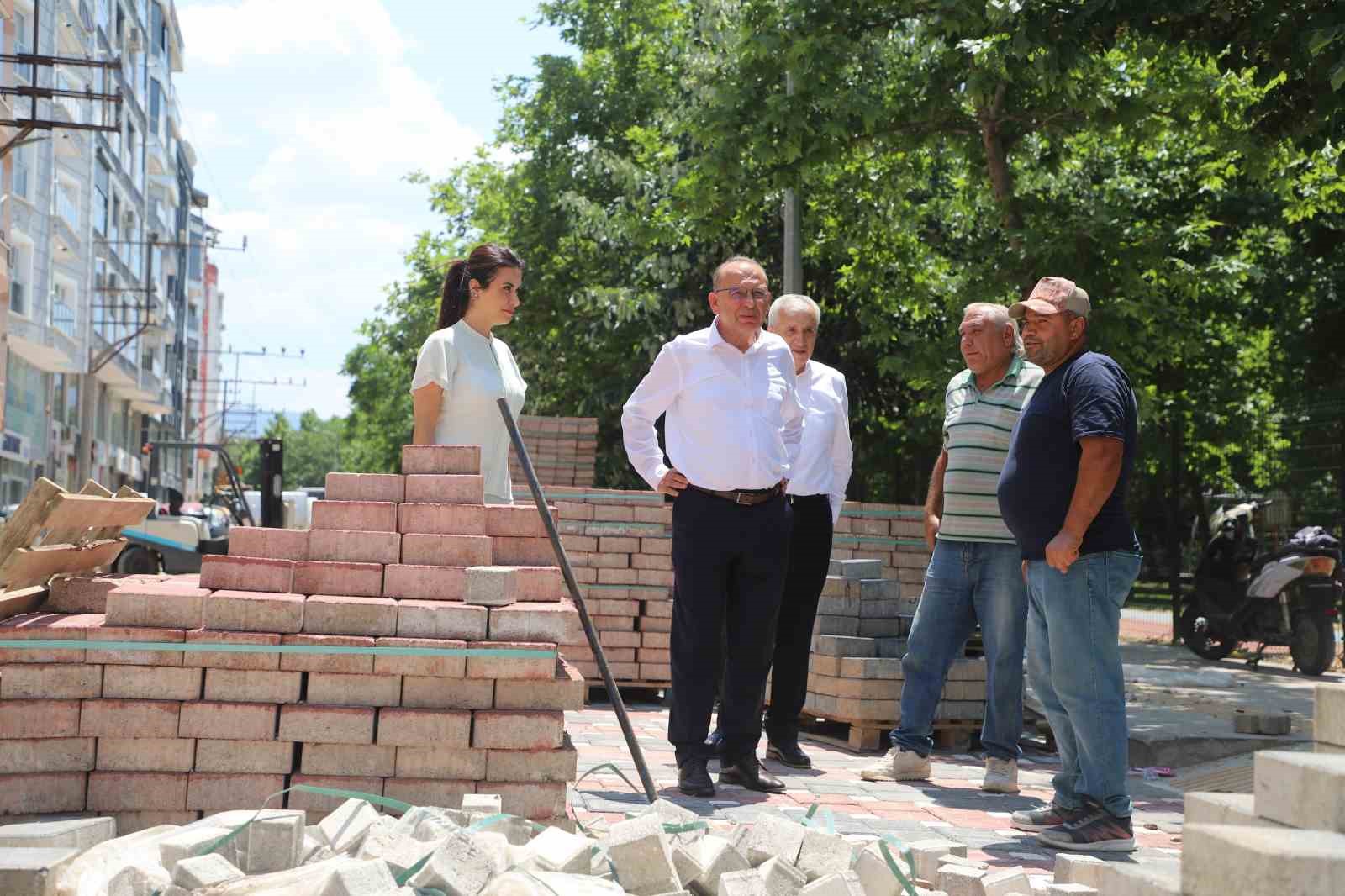 Turgutlu’nun yollarında çalışmalar devam ediyor