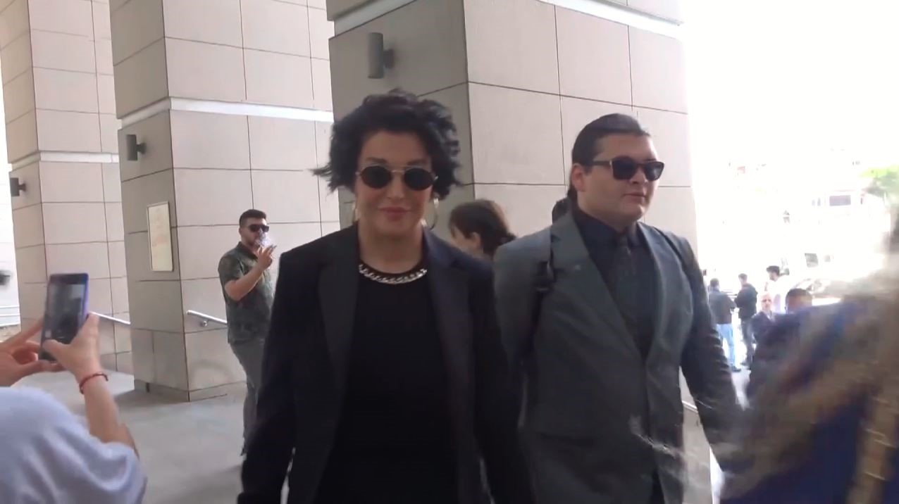 Eski manken Deniz Akkaya&rsquo;ya 2 yıl 4 ay hapis cezası
