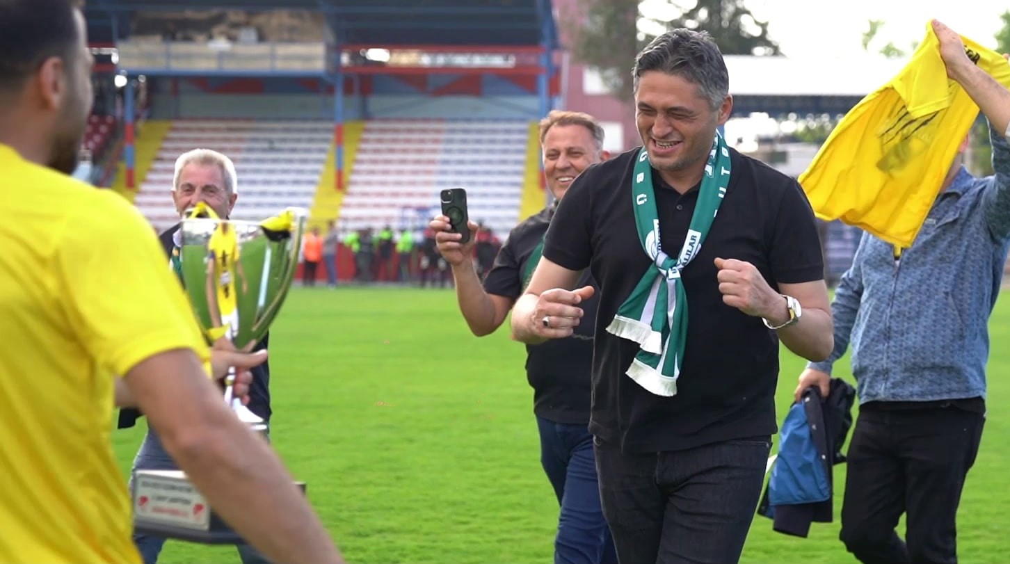 Aliağaspor FK&rsquo;nın "Namağlup Şampiyon" belgeseli yayınlandı
