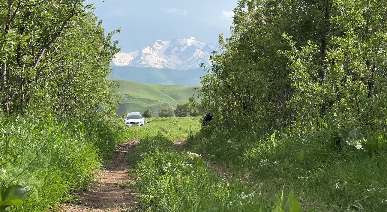 Zirvesi karla kaplı Cilo Dağları hayran bırakıyor
