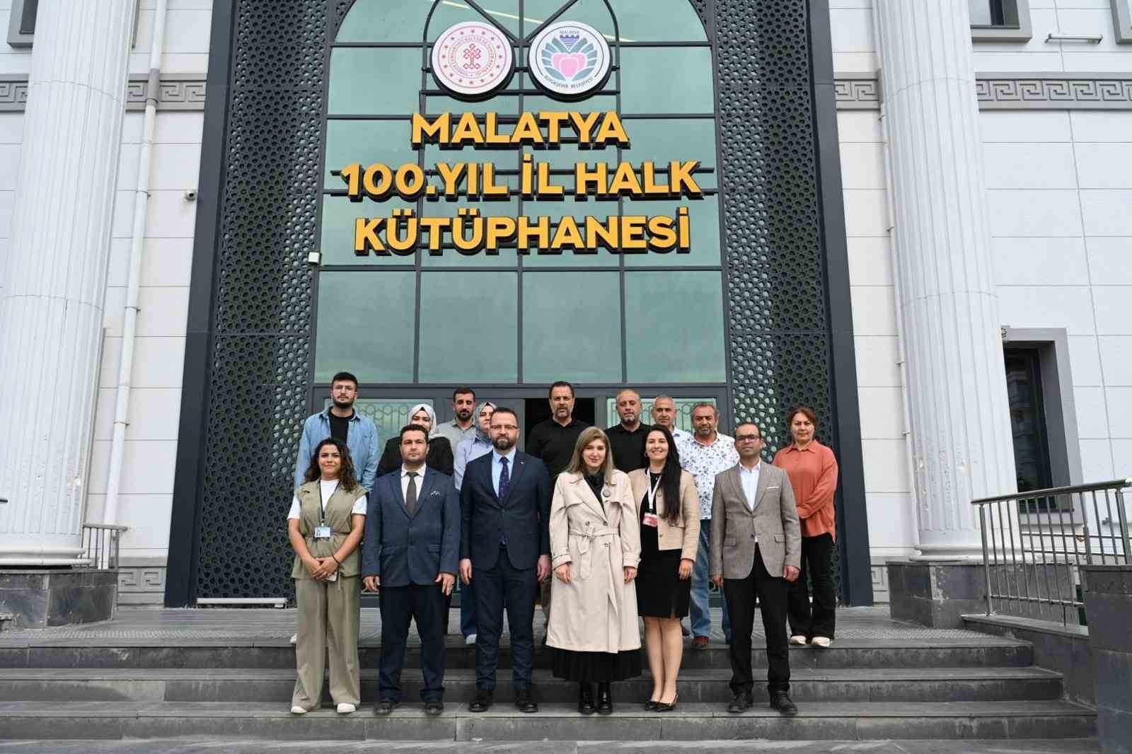 Ölmeztoprak: "Malatya’ya yeni kütüphaneler kazandırıyoruz"