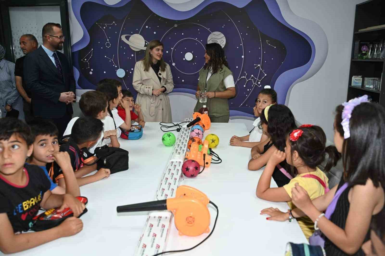 Ölmeztoprak: "Malatya’ya yeni kütüphaneler kazandırıyoruz"
