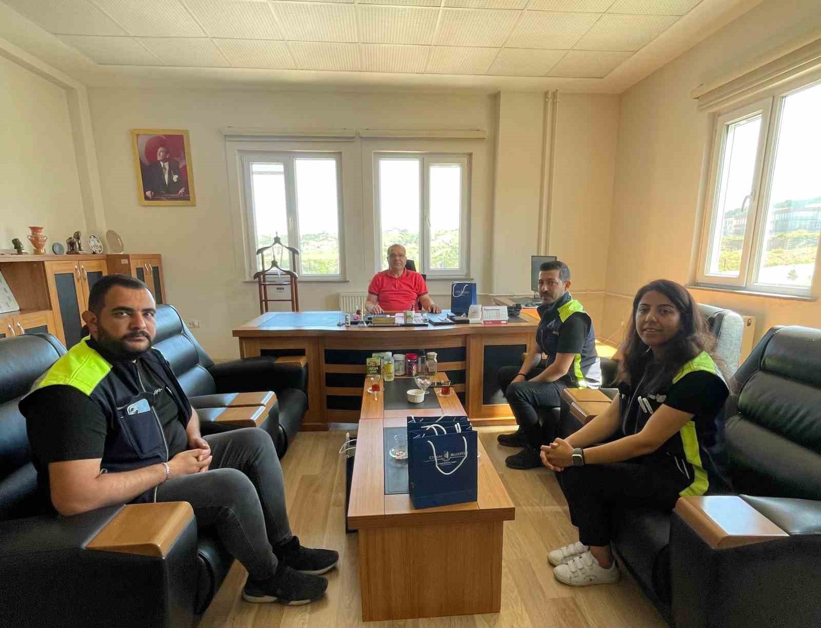 &Ccedil;orum Belediyesinden 220 kamu kuruluşuna memnuniyet ziyareti
